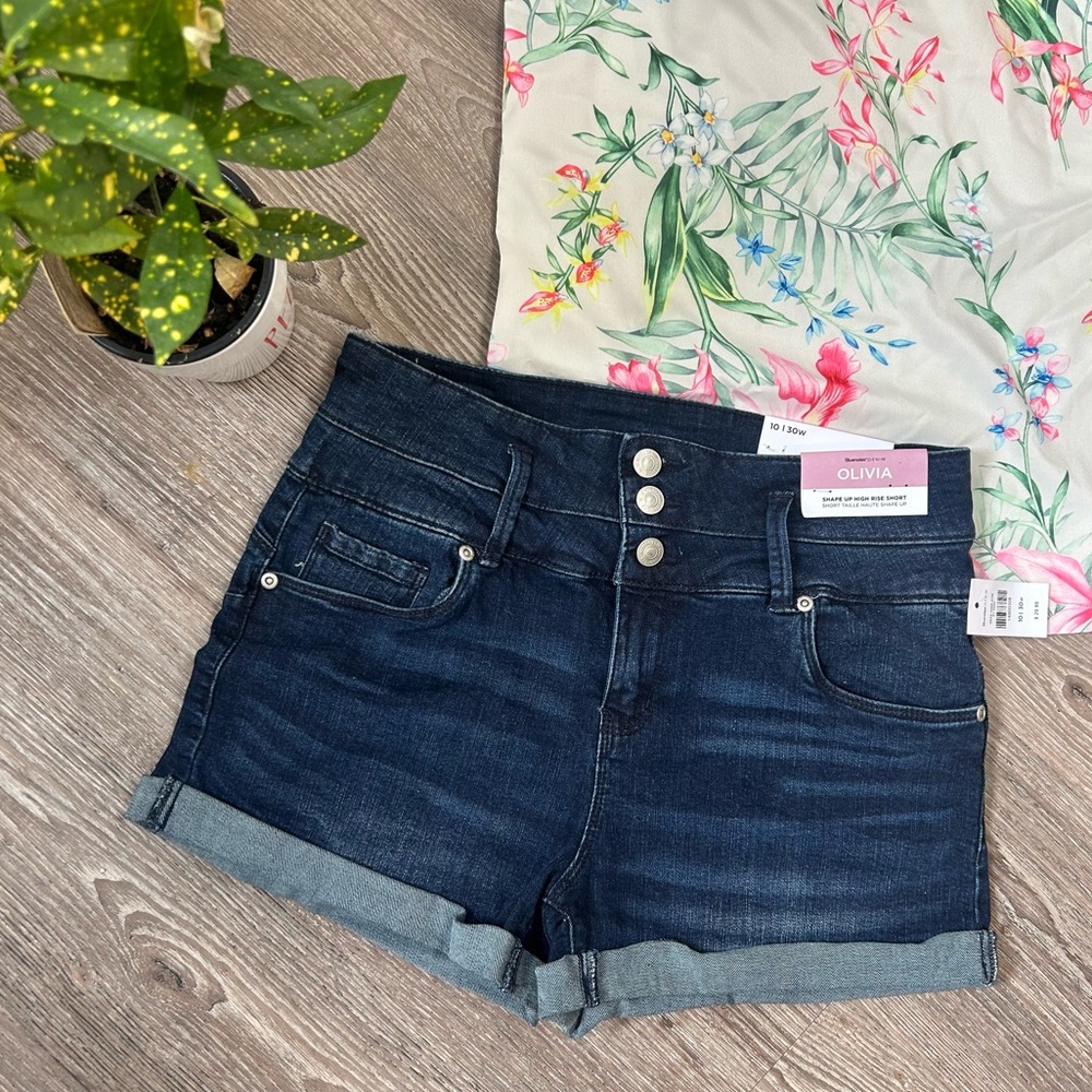 Bluenotes Olivia High Rise Button Fly Denim Shorts NWT Size 10/30
